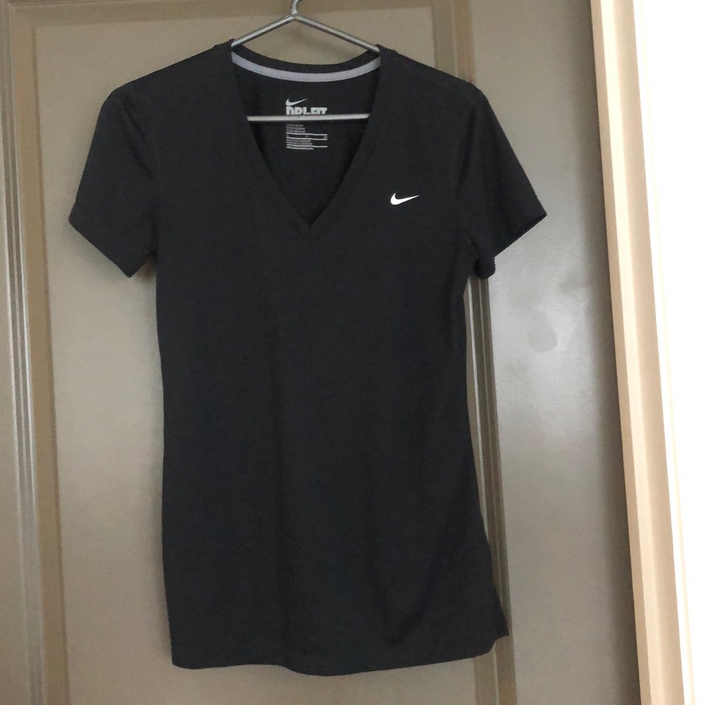 Black Nike V neck dri fit t shirt small